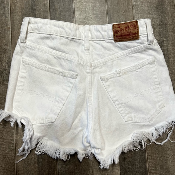 Lucky Brand Highwaisted cut off shorts - Picture 4 of 7